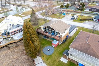Detached House for Sale, 8 Crawford Street, Mitchell's Bay, ON