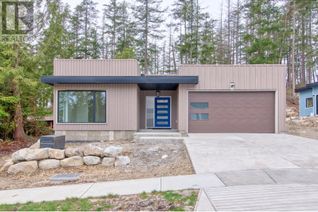 Detached House for Sale, 5409 Stellar Way, Sechelt, BC