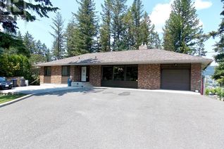 Detached House for Sale, 30 Country Club Boulevard, Williams Lake, BC