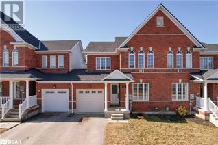 Freehold Townhouse for Sale, 20 Beatrice Lane, Barrie, ON