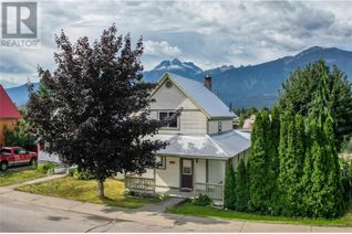 Detached House for Sale, 715 Fourth Street, Revelstoke, BC