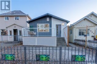 Detached House for Sale, 320 H Avenue S, Saskatoon, SK