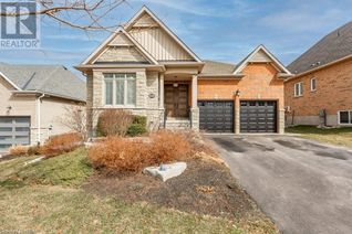 Detached House for Sale, 122 Aberfoyle Mill Crescent, Puslinch, ON