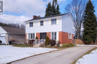 House for Sale, 576 6th Street W, Owen Sound, ON