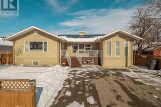 House for Sale, 689 Frederick Street, Pincher Creek, AB