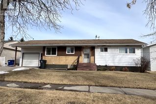 Detached House for Sale, 412 1st Street E, Meadow Lake, SK