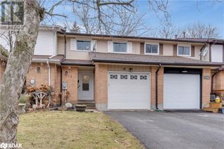 Freehold Townhouse for Sale, 18 Windfield Crescent, Kingston, ON