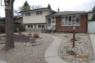 Detached House for Sale, 110 Mccarthy Boulevard N, Regina, SK