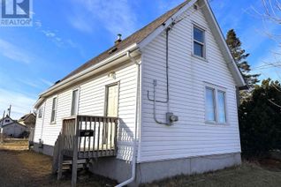 Detached House for Sale, 411 Fourth Ave, Thunder Bay, ON