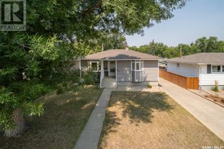 Bungalow for Sale, 830 Vaughan Street W, Moose Jaw, SK