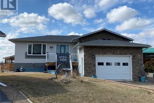Bungalow for Sale, 18 Chinook Place, Maple Creek, SK