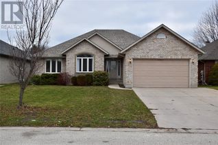 Bungalow for Rent, 165 Stathis Boulevard, Sarnia, ON