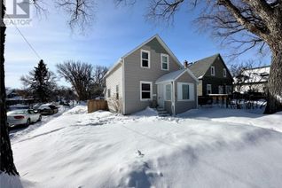 Detached House for Sale, 201 27th Street W, Saskatoon, SK