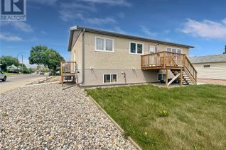 House for Sale, 202 7th Avenue Ne, Swift Current, SK