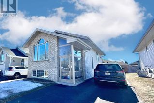 Detached House for Sale, 720 Porcupine Blvd, Thunder Bay, ON
