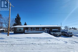 Bungalow for Sale, 573 8th Avenue W, Melville, SK