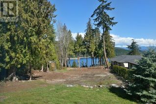 House for Sale, 7735 Redrooffs Road, Halfmoon Bay, BC
