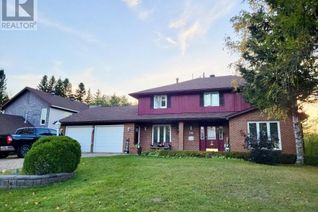 Detached House for Sale, 70 Kimberly Dr, Kapuskasing, ON