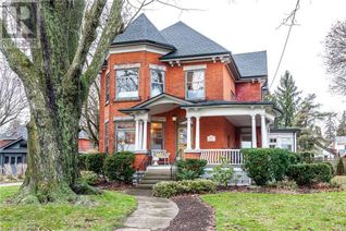 Detached House for Sale, 220 Church Street, Stratford, ON