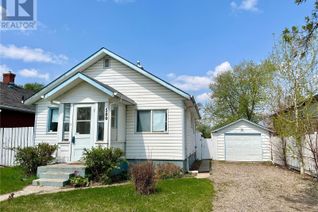 Detached House for Sale, 580 11th Street E, Prince Albert, SK