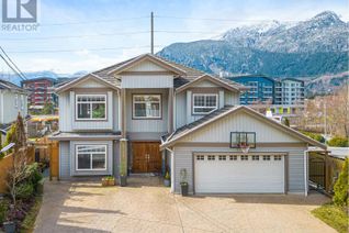 Detached House for Sale, 38139 Harbour View Place, Squamish, BC