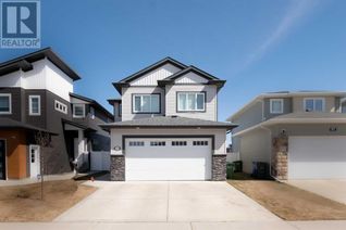 Detached House for Sale, 101 Lindman Avenue, Red Deer, AB