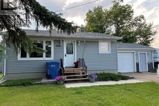 Bungalow for Sale, 822 Main Street, Oxbow, SK