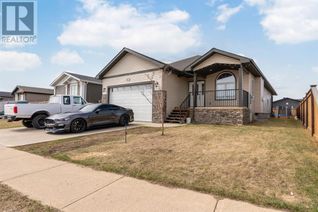 Bungalow for Sale, 781 Beacon Hill Drive, Fort McMurray, AB