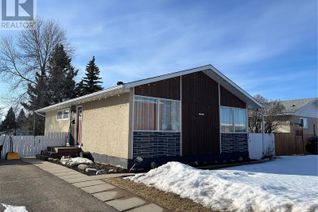 Detached House for Sale, 1011 Knox Place, Prince Albert, SK