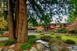 Detached House for Sale, 8381 Lochside Dr, Central Saanich, BC
