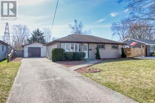 Detached House for Sale, 36 Arthur Drive, Chatham, ON