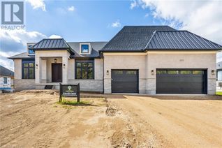 Detached House for Sale, 22679 Troops Road, Mount Brydges, ON