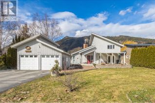 Property for Sale, 1413 Silver Sands Road, Sicamous, BC