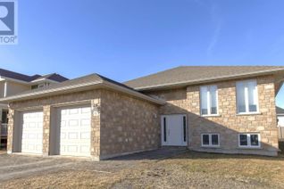 Detached House for Sale, 712 Lexington Cres, Thunder Bay, ON