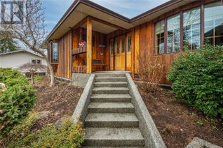 House for Sale, 3882 Wavecrest Rd, Campbell River, BC