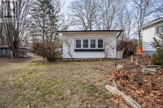 Cottage for Sale, 11370 Evangeline Drive, Rondeau Park, ON