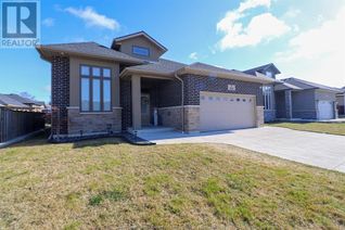 Raised Ranch-Style House for Sale, 313 Sweetman Avenue, Essex, ON