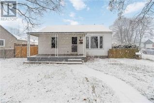 Bungalow for Sale, 549 Cromwell Street, Sarnia, ON