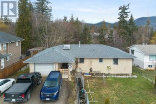 Detached House for Sale, 261 A & B 30 Street Ne, Salmon Arm, BC