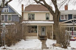 Detached House for Sale, 2058 Robinson Street, Regina, SK