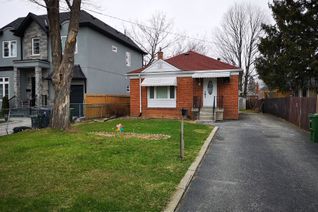 Bungalow for Rent, 3 Twin Pauls Cres, Toronto, ON