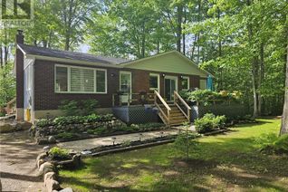 Detached House for Sale, 16 Pine Forest Drive, Sauble Beach, ON
