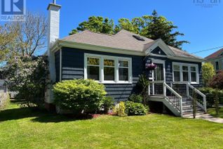 House for Sale, 18 Collins Street, Yarmouth, NS