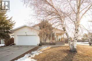 Bungalow for Sale, 79 Davison Drive, Red Deer, AB