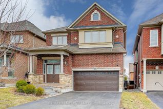 House for Sale, 196 Emma Broadbent Crct, Newmarket, ON