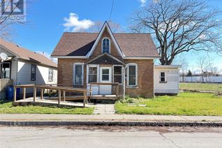 Raised Ranch-Style House for Sale, 217 Adelaide Street South, Chatham, ON