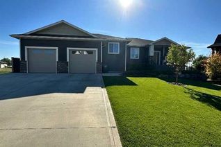 Detached House for Sale, 9 Greenview Place, Foremost, AB