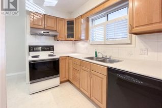 Bungalow for Rent, 514 Fallingbrook Drive Unit# Upper, Waterloo, ON