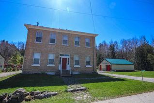 Detached House for Sale, 484 Carlisle St, Saugeen Shores, ON