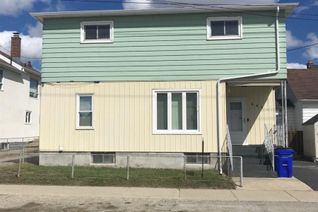 Detached House for Sale, 406 Pine St S, Timmins, ON